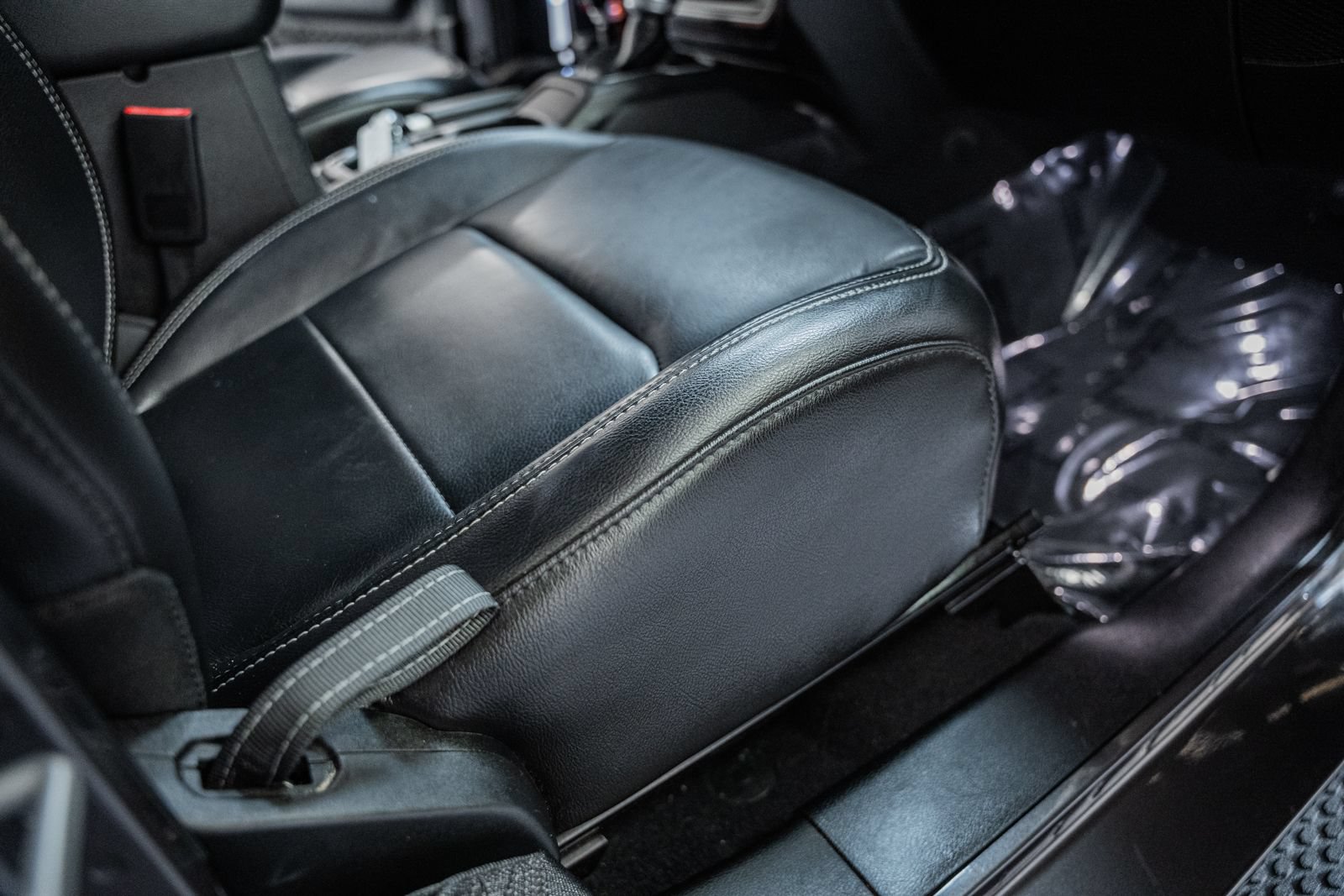 Used 2018 Jeep Wrangler Unlimited Sahara AWD/4WD image 40