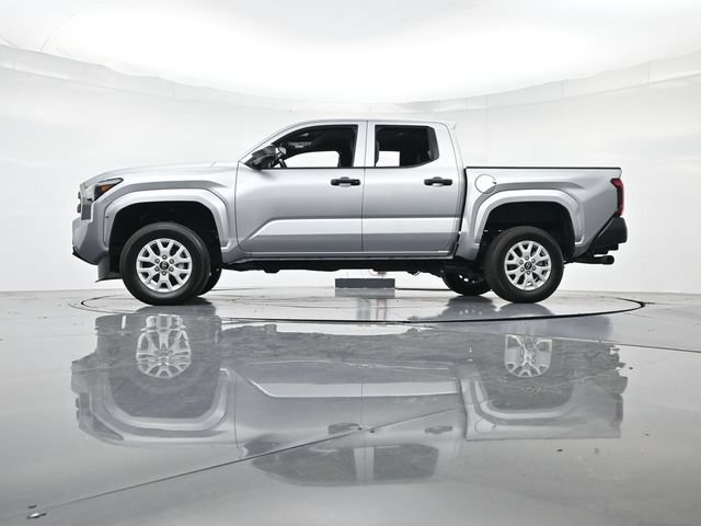 Used 2024 Toyota Tacoma SR w/ SR Upgrade Package AWD/4WD image 34