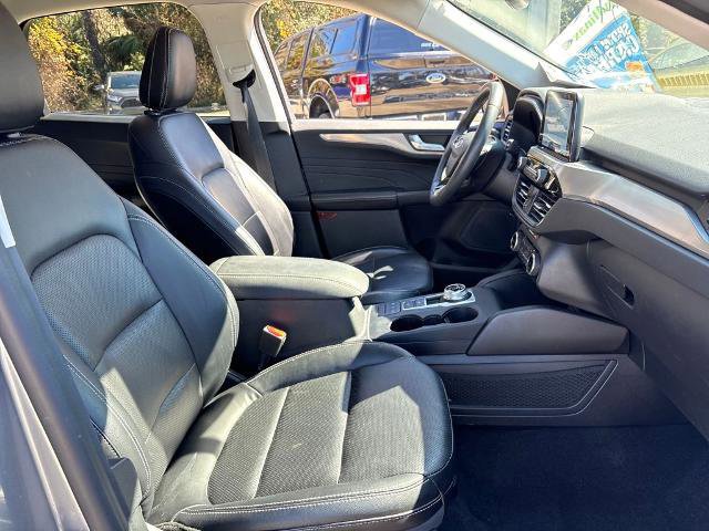 Certified 2022 Ford Escape Titanium image 28
