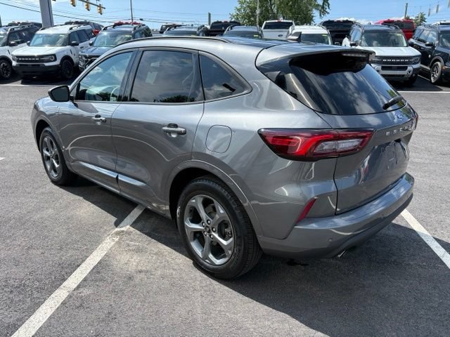 Certified 2024 Ford Escape ST-Line w/ Tech Pack #1 AWD/4WD image 5