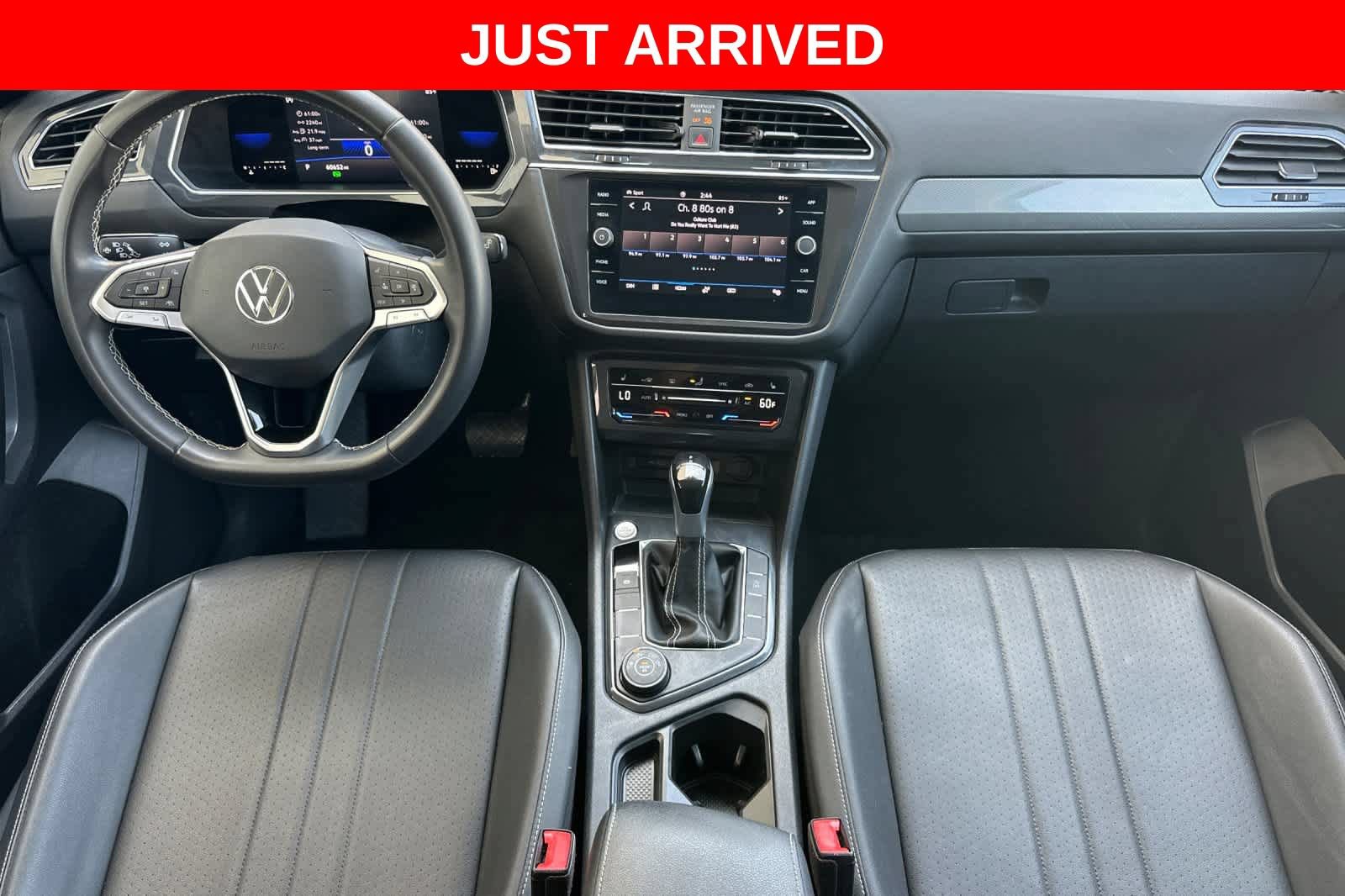 Used 2023 Volkswagen Tiguan SE AWD/4WD image 3