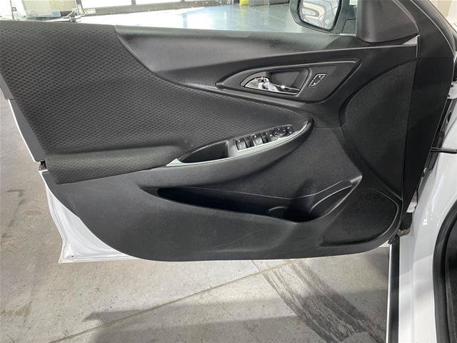 Used 2024 Chevrolet Malibu LT FWD image 17