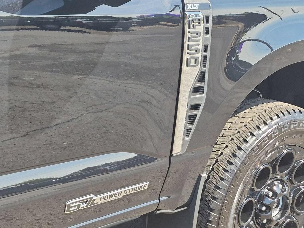 Certified 2026 Ford F250 XLT w/ FX4 Off-Road Package AWD/4WD image 28
