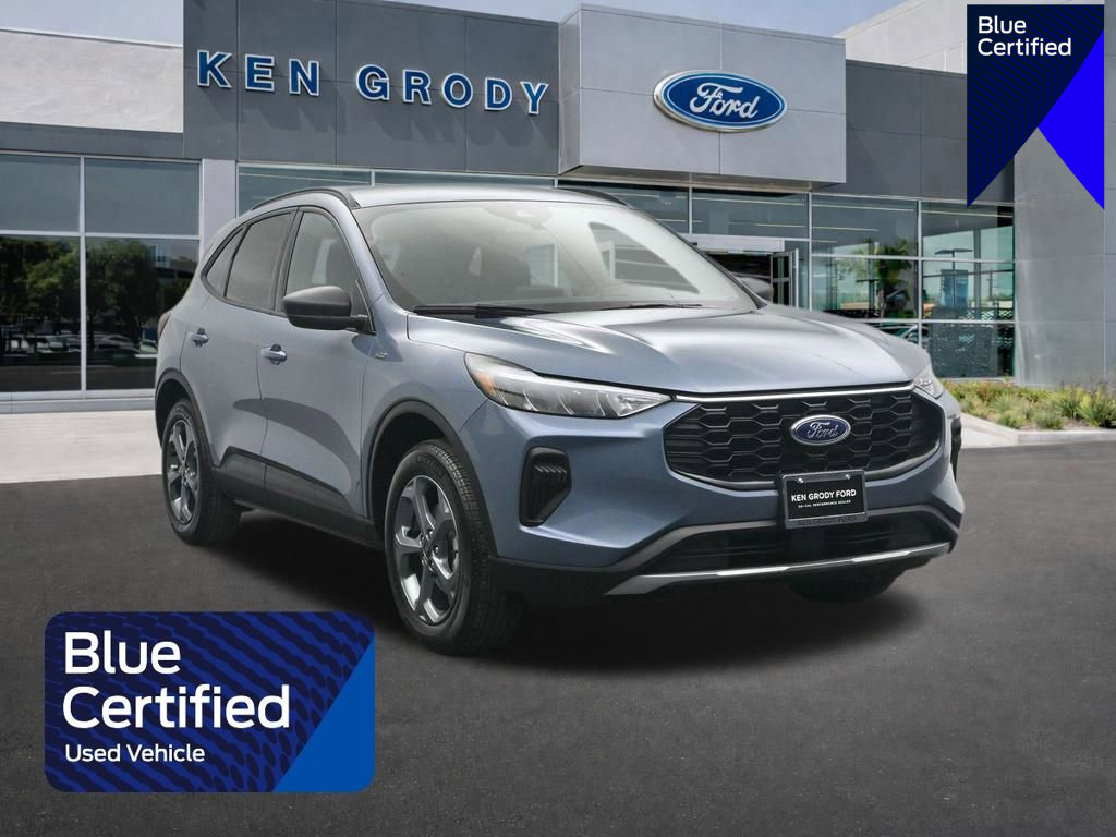 Certified 2025 Ford Escape ST-Line image 1