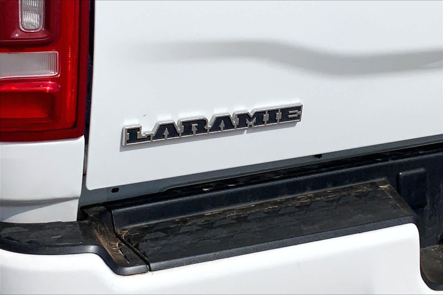 Used 2024 RAM 2500 Laramie w/ Safety Group AWD/4WD image 10