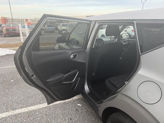 Used 2024 Kia Soul LX w/ Option Group 015 image 12