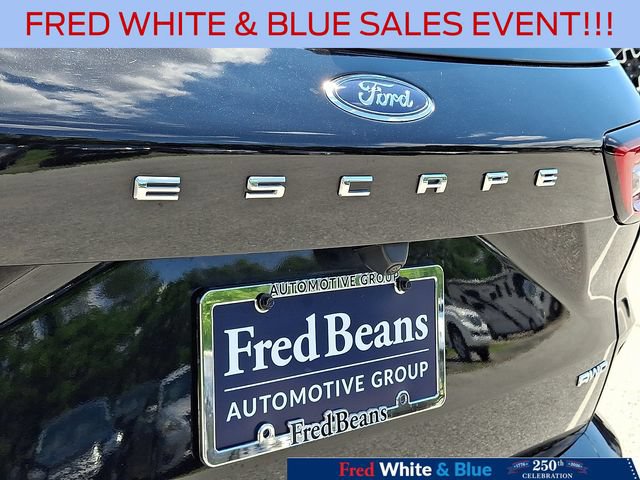 Certified 2023 Ford Escape ST-Line w/ Tech Pack #1 AWD/4WD image 31