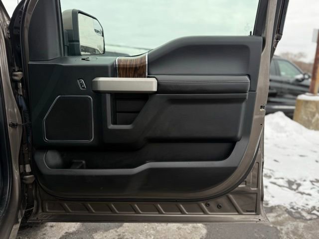 Certified 2019 Ford F150 Lariat image 30