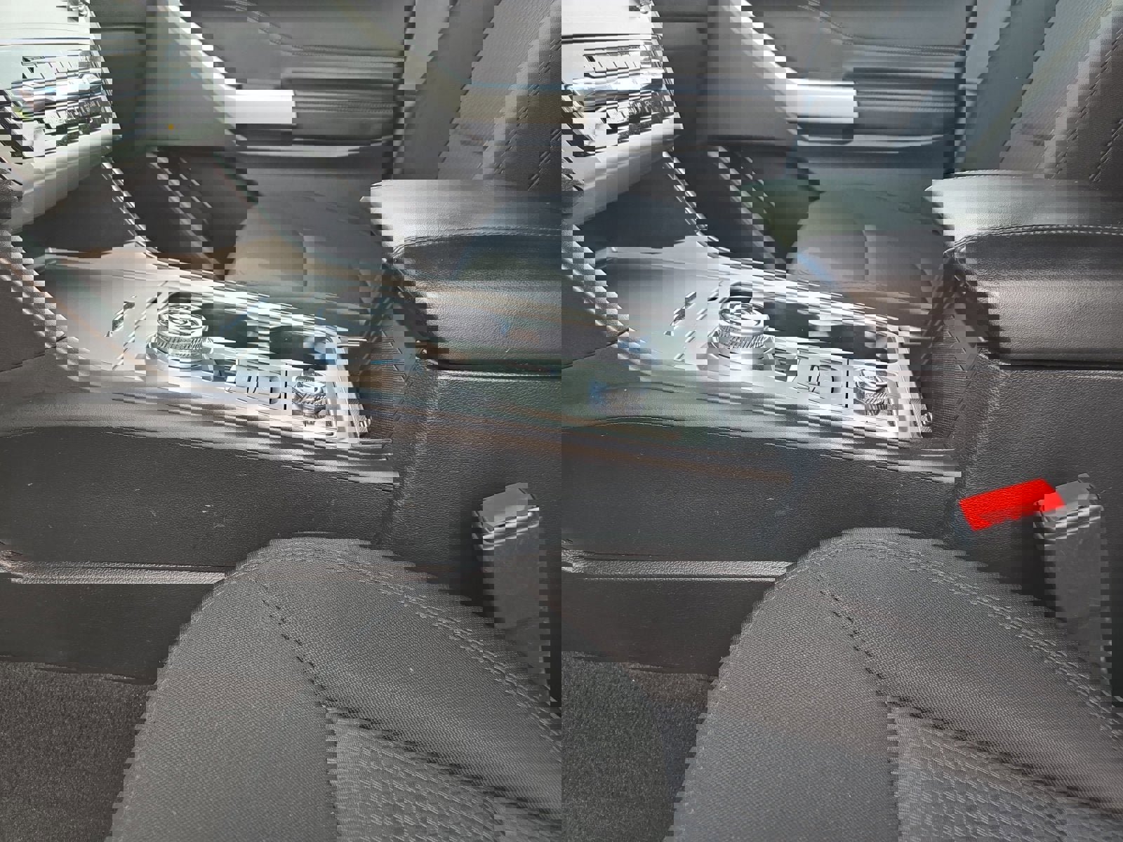 Certified 2022 Ford Explorer XLT image 22