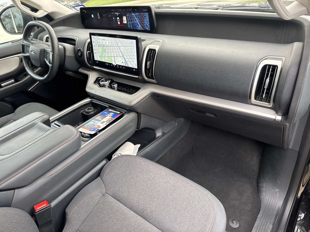 Certified 2025 Ford Expedition Max Active RWD image 12