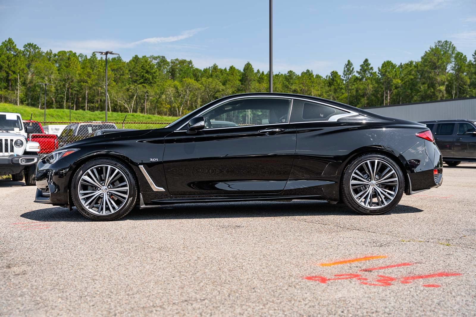 Used 2019 INFINITI Q60 3.0t w/ Cargo Package RWD image 4