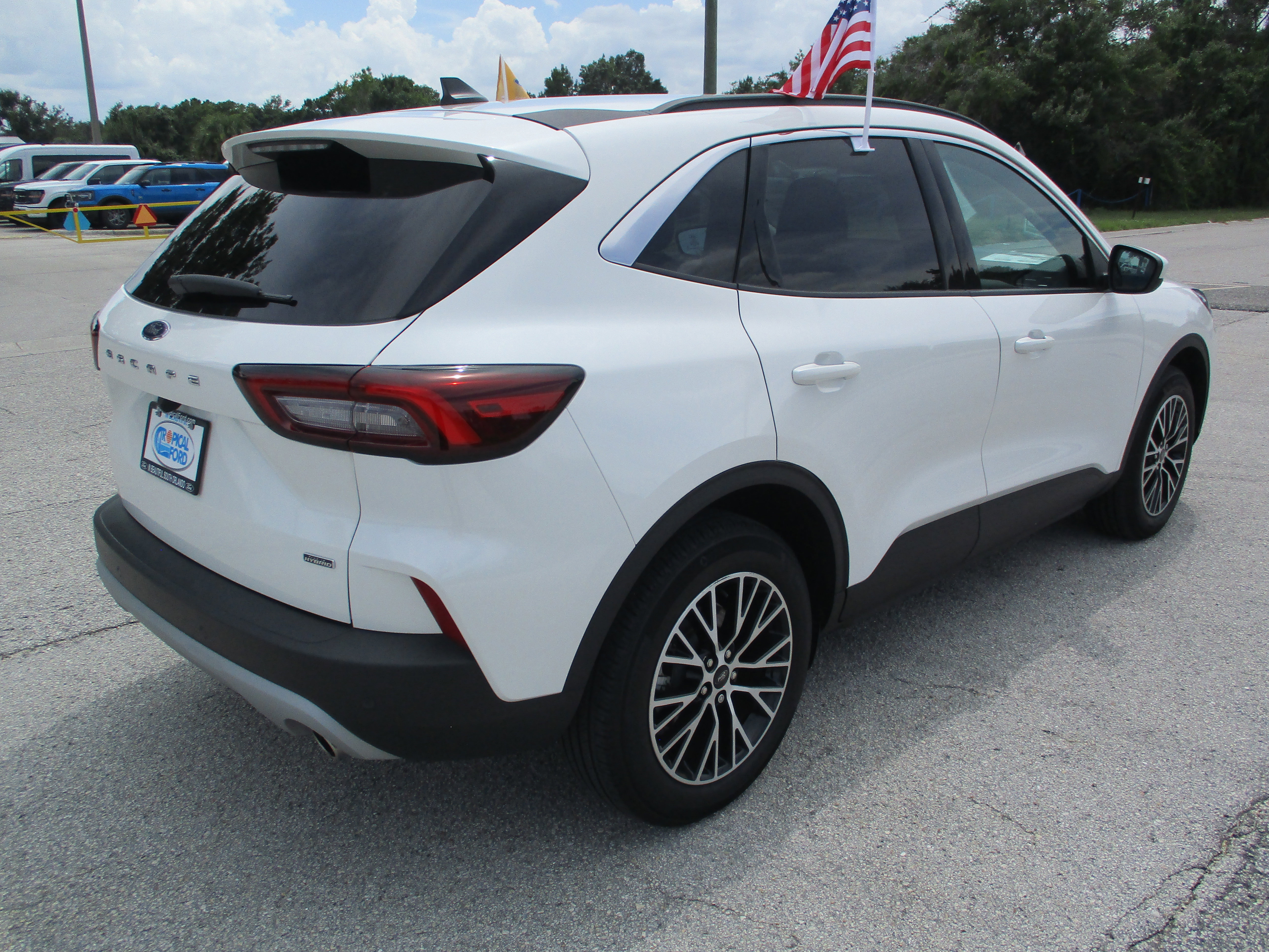 Certified 2023 Ford Escape SE image 5