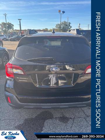 Used 2019 Subaru Outback 2.5i Premium AWD/4WD image 3