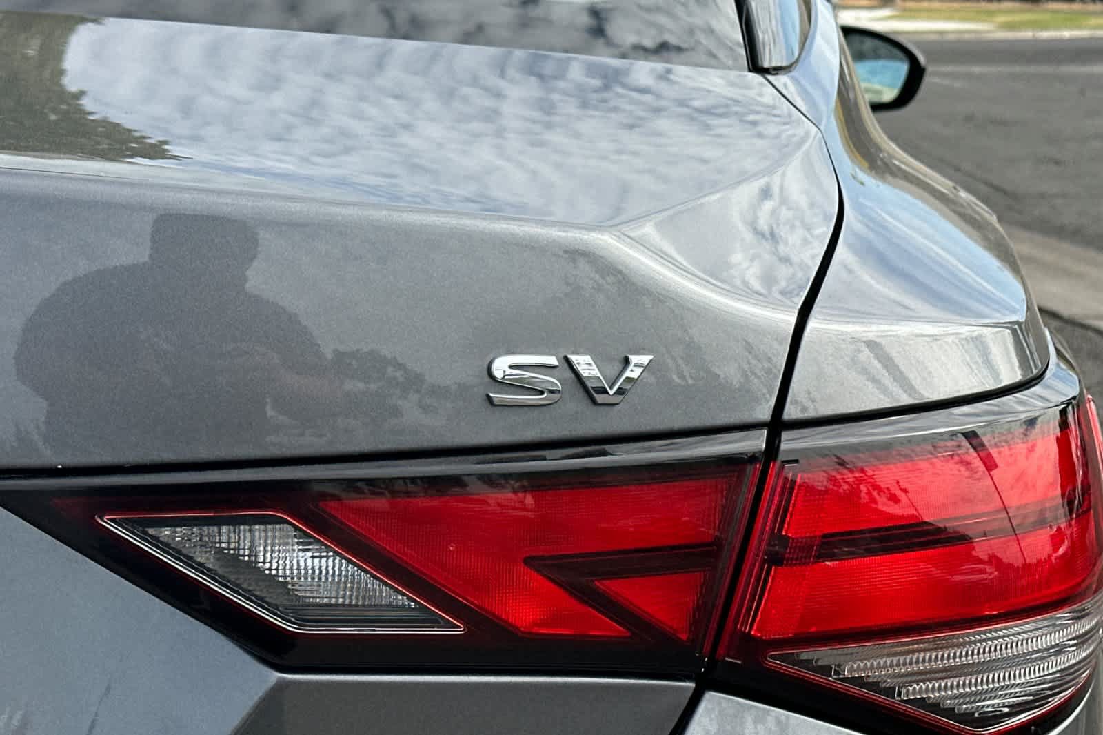 Used 2024 Nissan Sentra SV FWD image 27