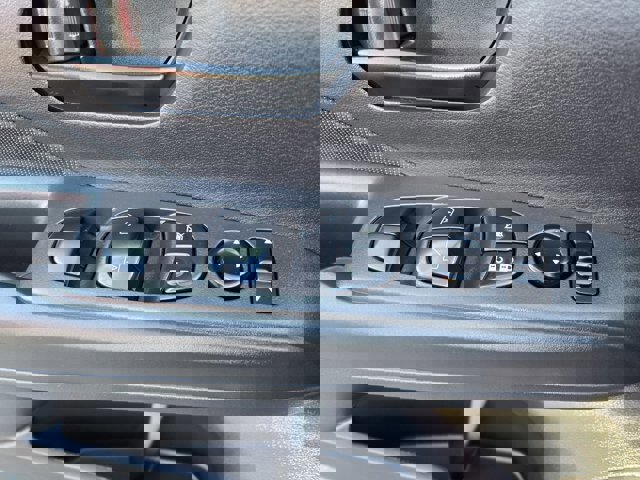 Used 2024 Nissan Kicks S image 25