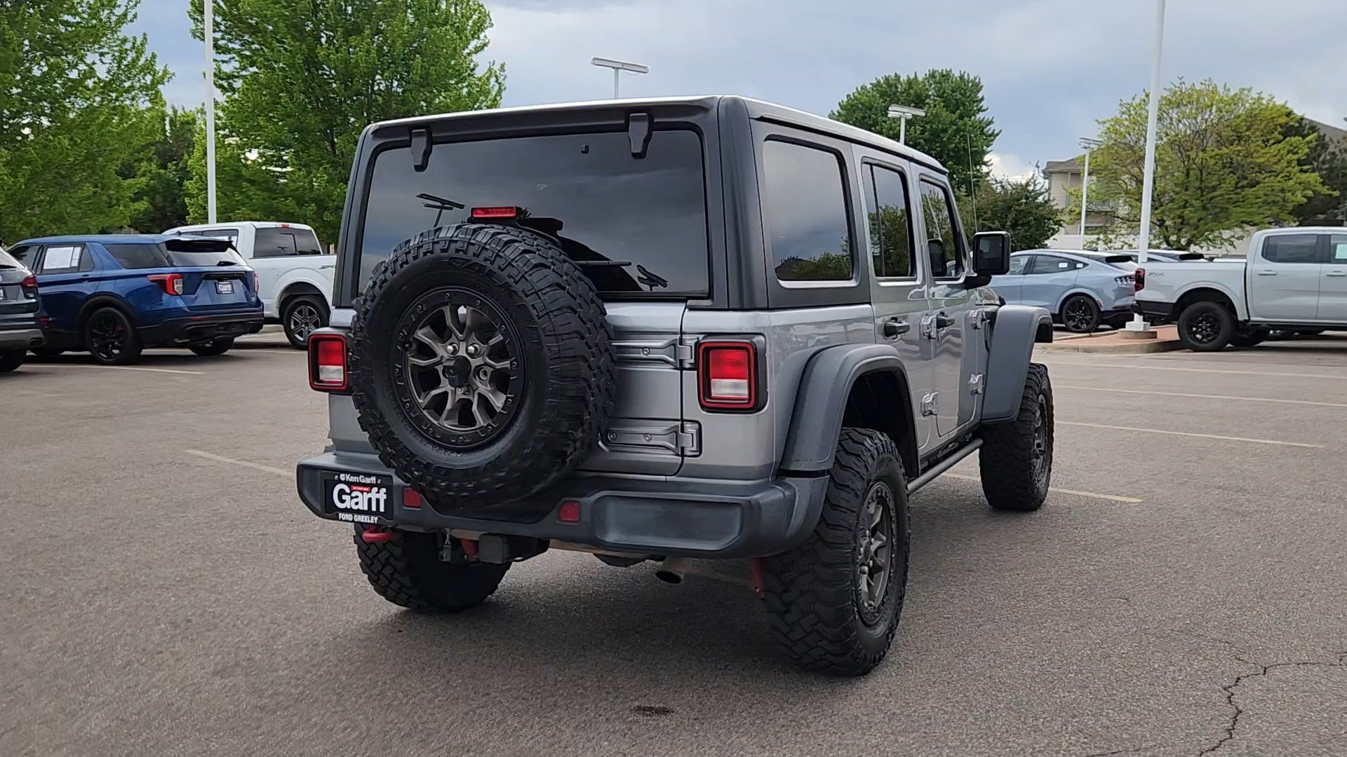 Used 2019 Jeep Wrangler Unlimited Rubicon w/ Cold Weather Group AWD/4WD image 16