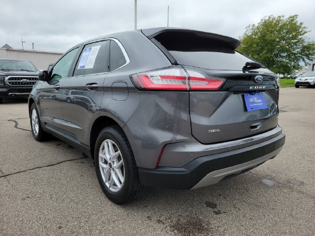 Certified 2023 Ford Edge SEL w/ Convenience Package AWD/4WD image 3