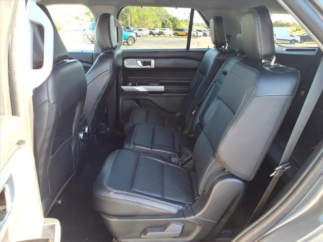 Certified 2023 Ford Explorer Limited image 9