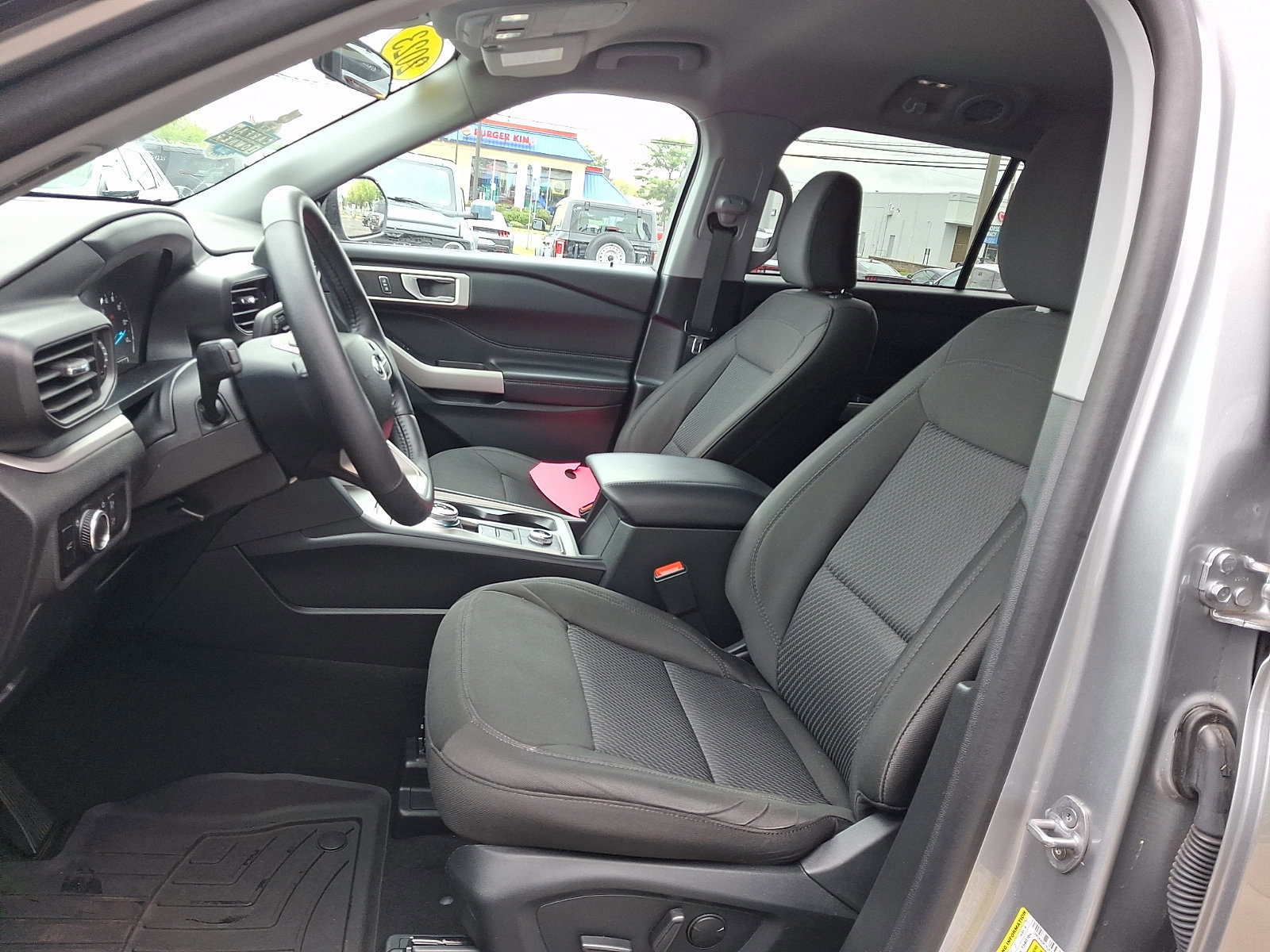 Certified 2023 Ford Explorer XLT AWD/4WD image 16