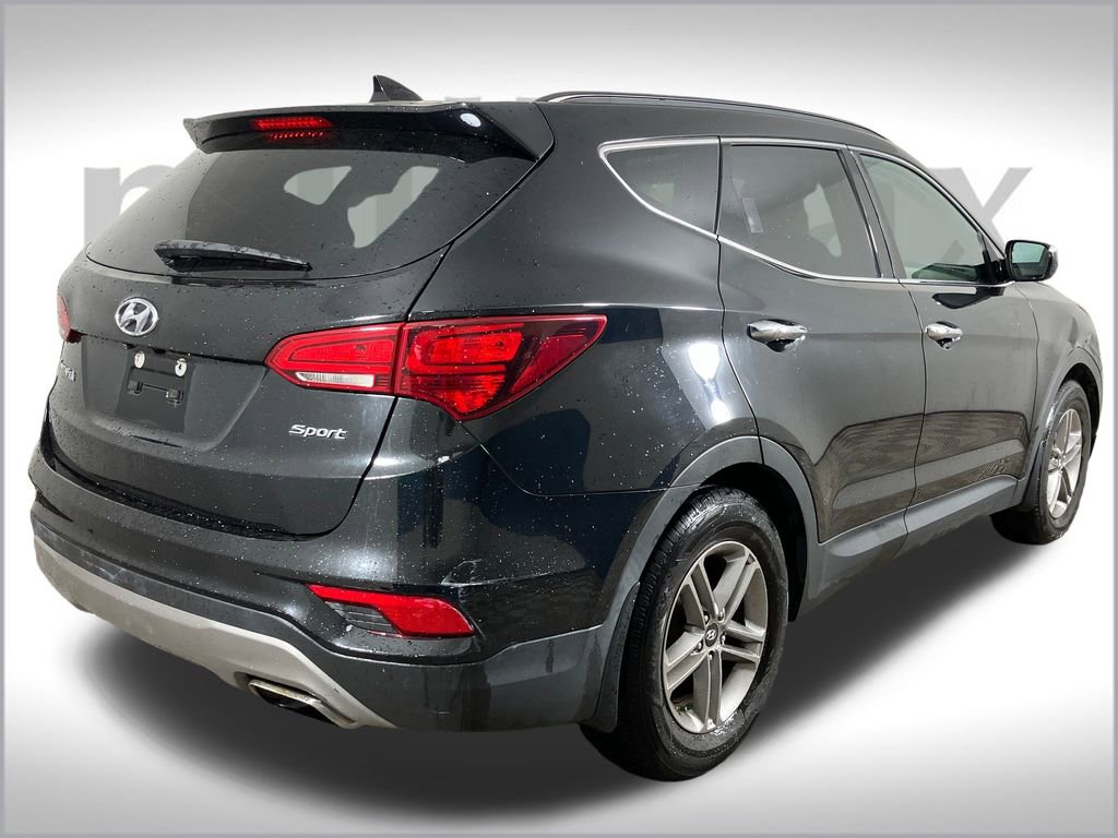 Used 2017 Hyundai Santa Fe Sport image 4