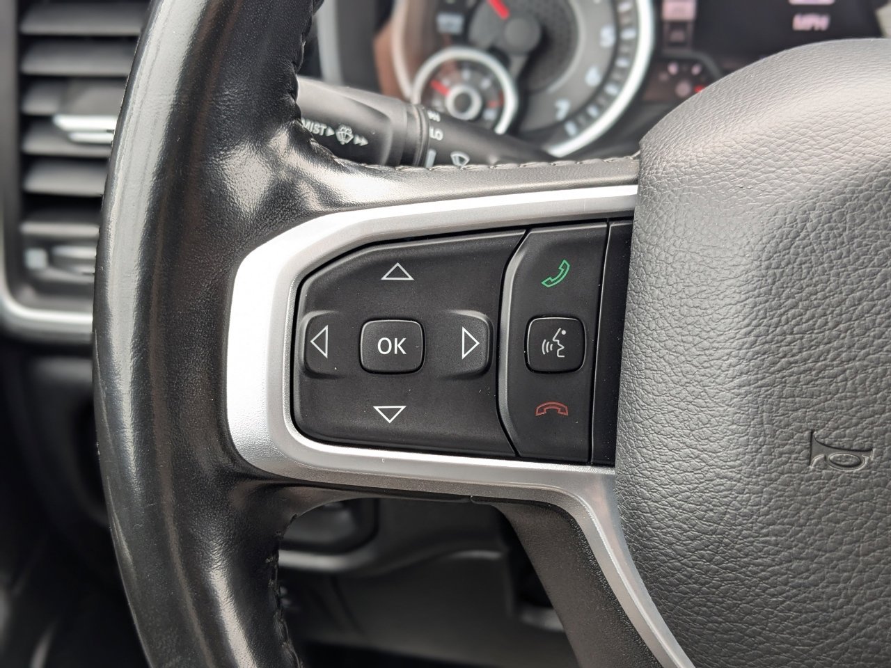 Used 2022 RAM 1500 Big Horn w/ Night Edition AWD/4WD image 24
