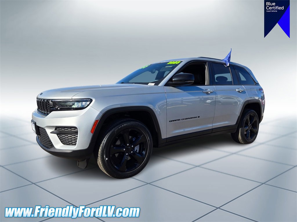 Used 2023 Jeep Grand Cherokee Altitude