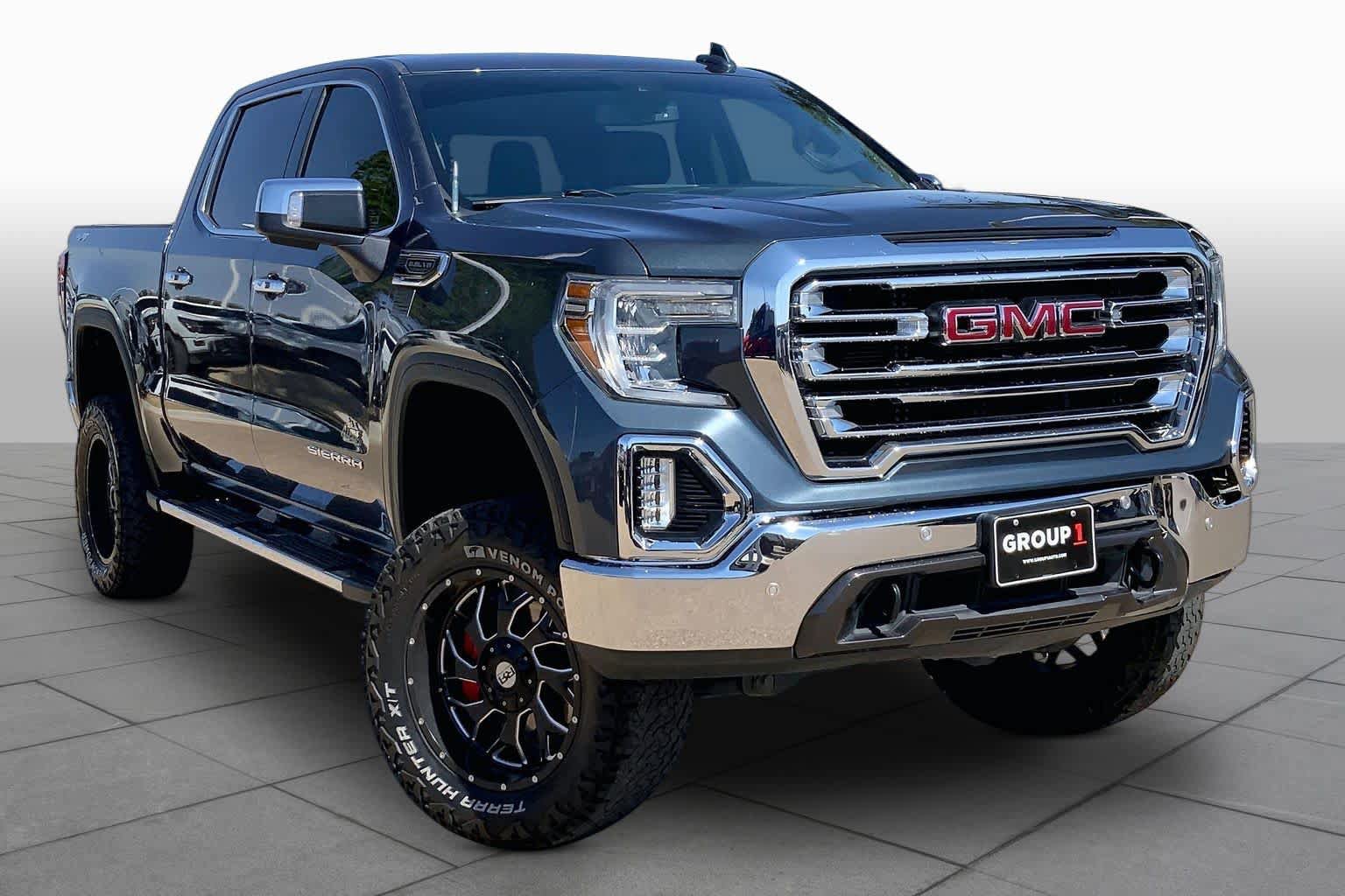 Used 2019 GMC Sierra 1500 SLT w/ SLT Premium Plus Package AWD/4WD image 3