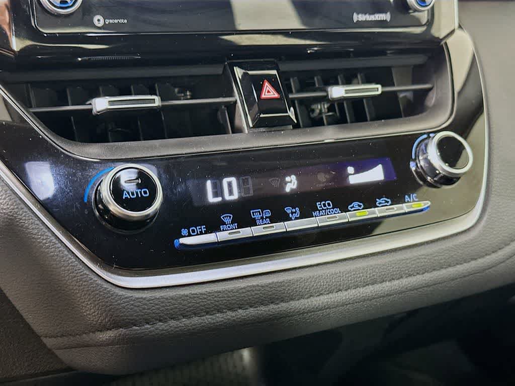 Used 2021 Toyota Corolla SE FWD image 17