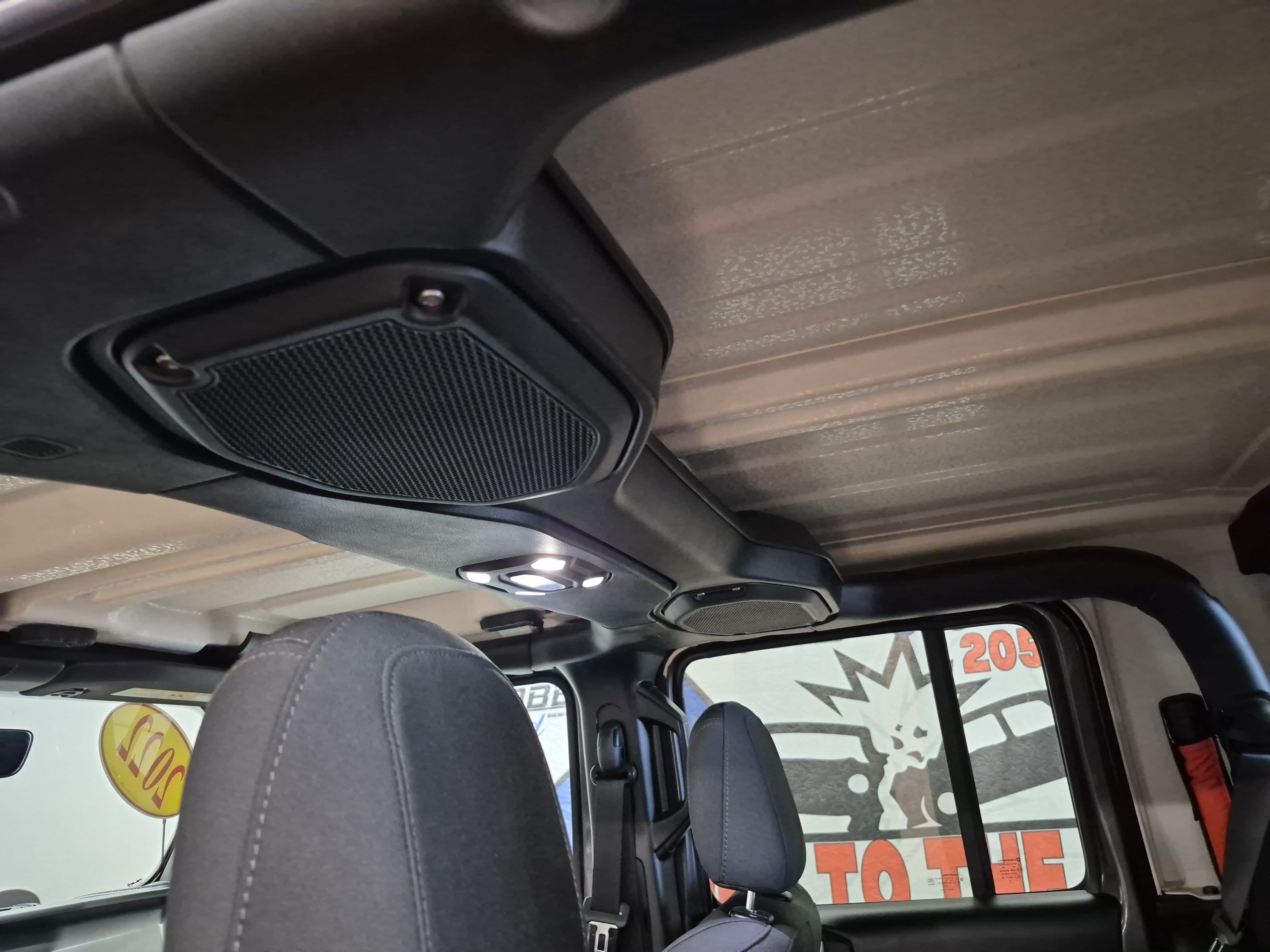 Used 2022 Jeep Gladiator Sport AWD/4WD image 17