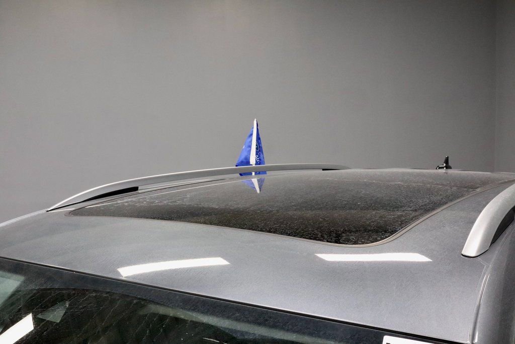 Used 2024 Volkswagen Tiguan Wolfsburg Edition image 24