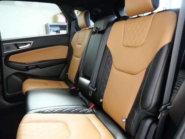 Certified 2023 Ford Edge Titanium w/ Equipment Group 301A AWD/4WD image 13