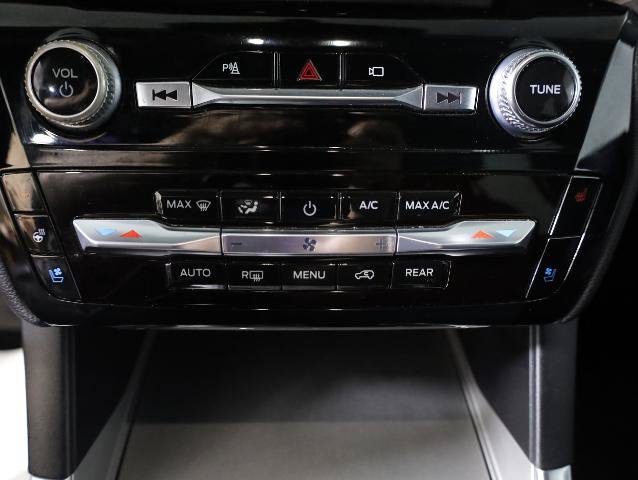 Certified 2022 Ford Explorer Limited w/ Equipment Group 301A AWD/4WD image 22