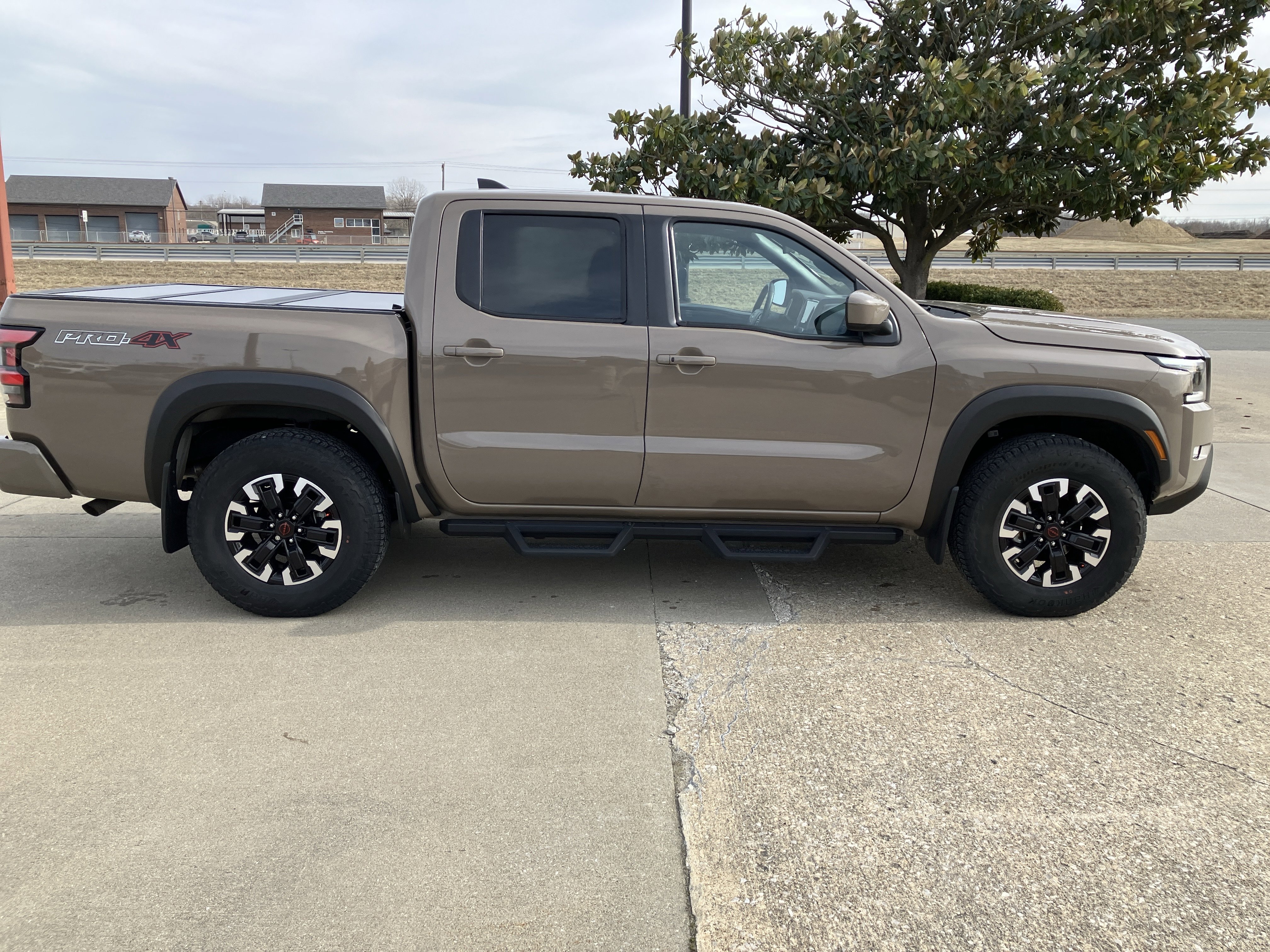 Used 2024 Nissan Frontier PRO-4X w/ Technology Package image 6