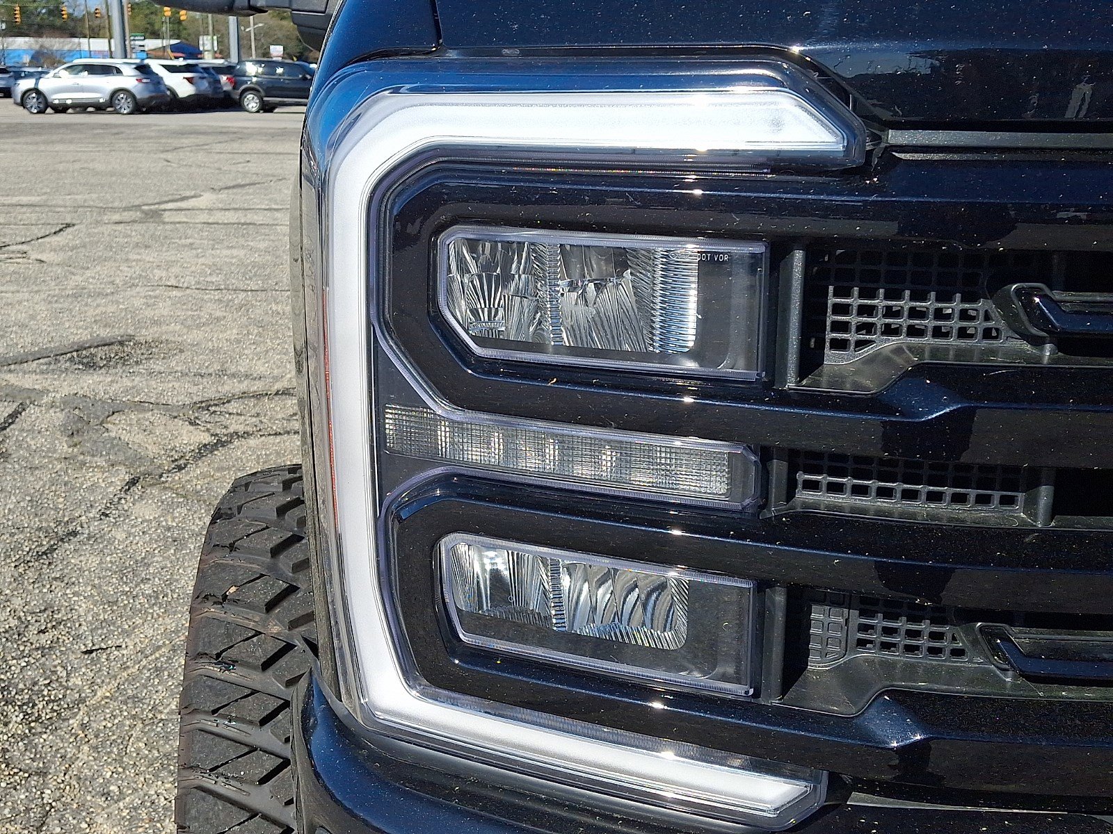 Certified 2023 Ford F250 XLT w/ Black Appearance Package image 8