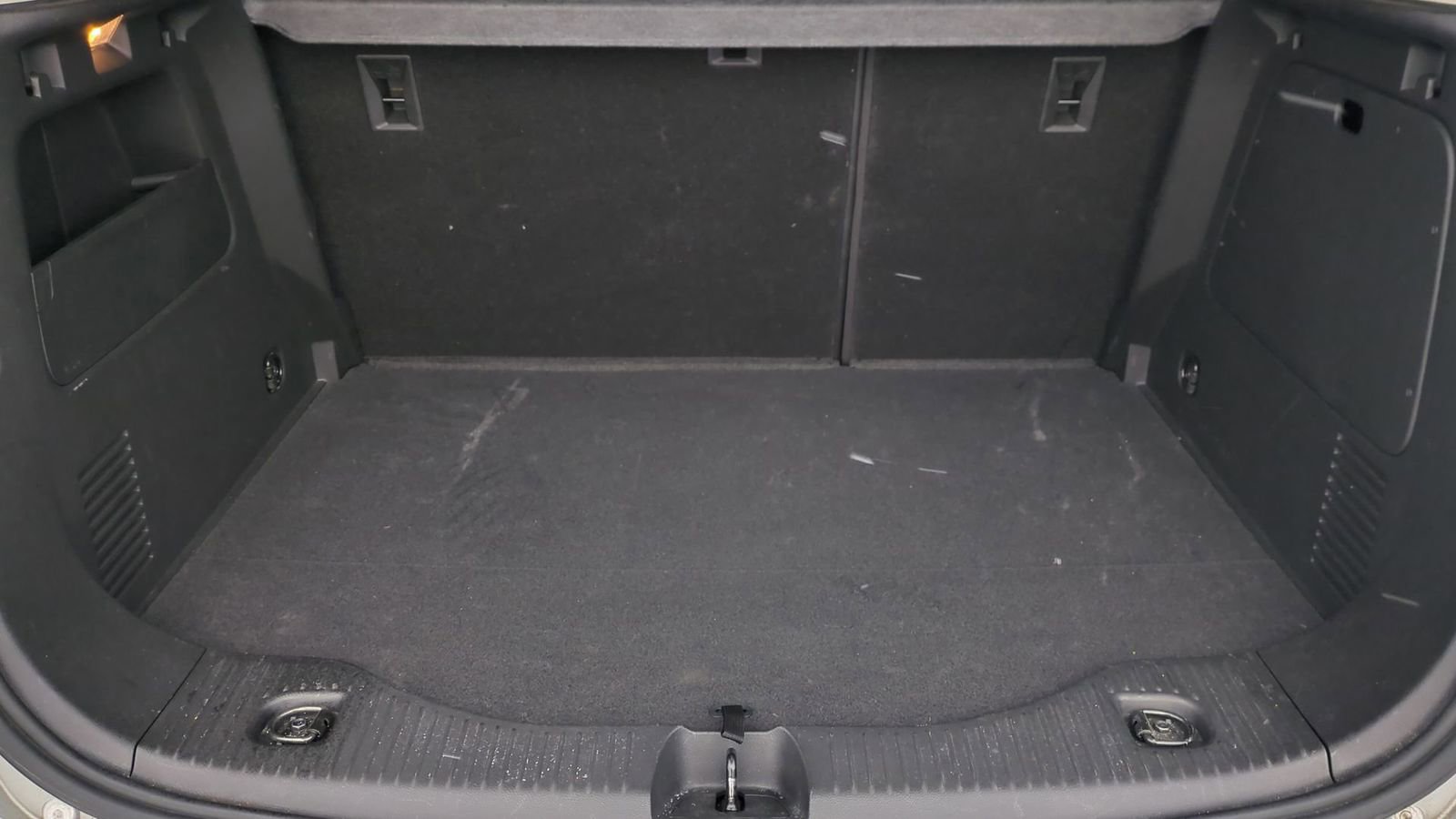 Used 2017 Buick Encore Essence image 36