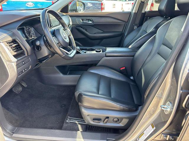 Used 2023 Nissan Rogue SV w/ SV Premium B Package image 10