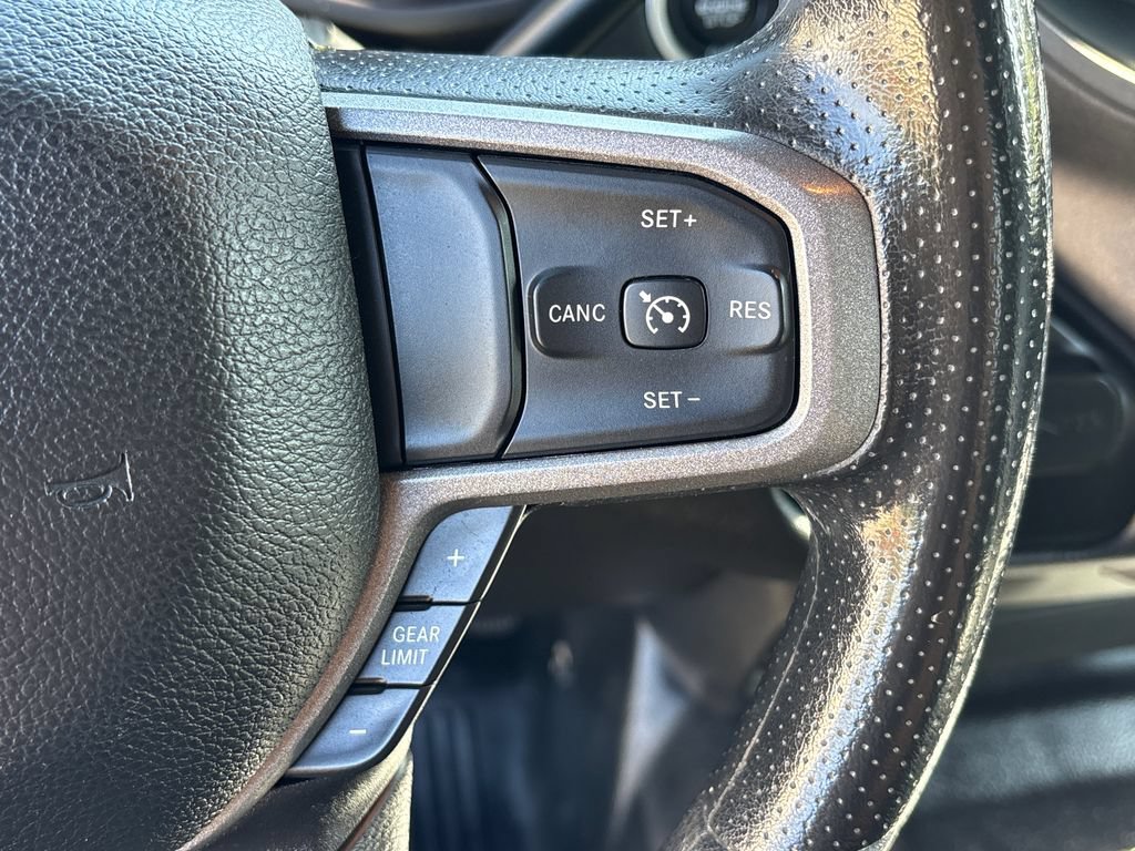 Used 2024 RAM 3500 Tradesman w/ Chrome Appearance Group AWD/4WD image 16