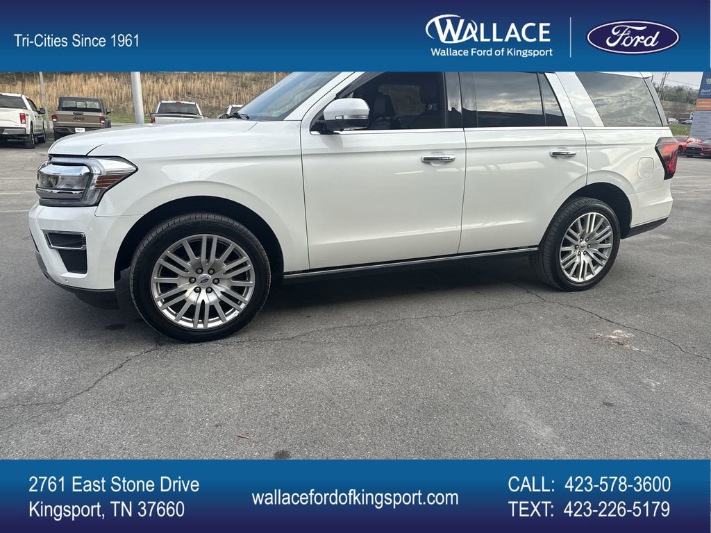 Certified 2024 Ford Expedition Limited image 3