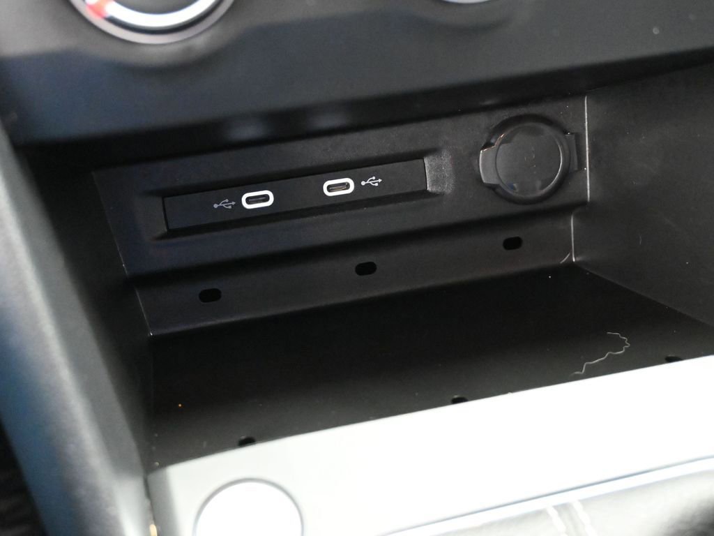 Used 2022 Volkswagen Taos S image 17