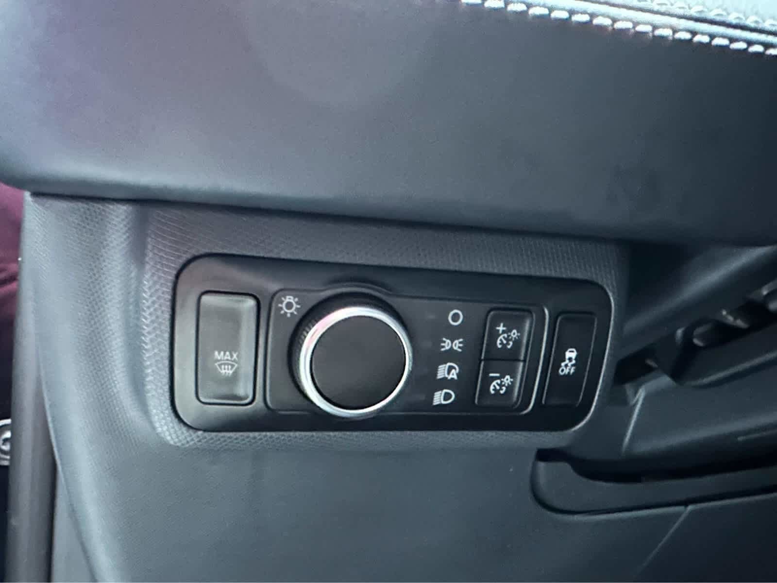 Certified 2025 Ford Mustang Mach-E Premium AWD/4WD image 17