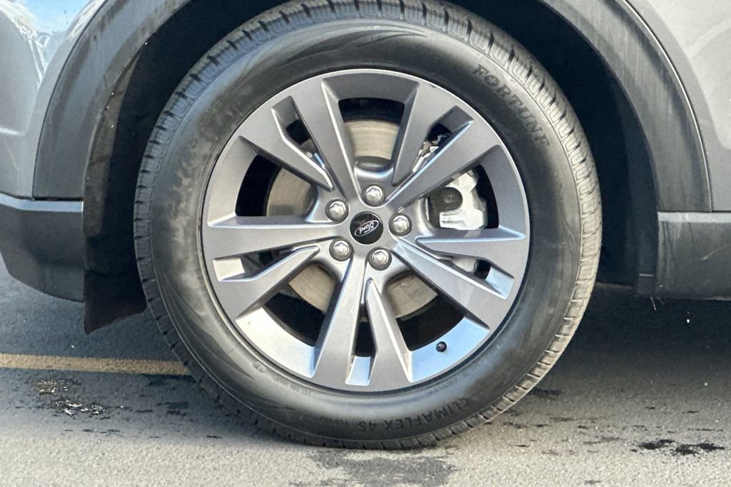 Certified 2023 Ford Explorer XLT w/ Equipment Group 202A image 31