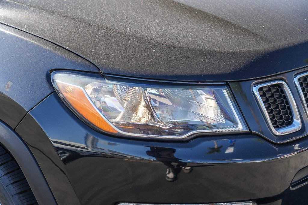 Used 2019 Jeep Compass Latitude w/ Popular Equipment Group FWD image 13