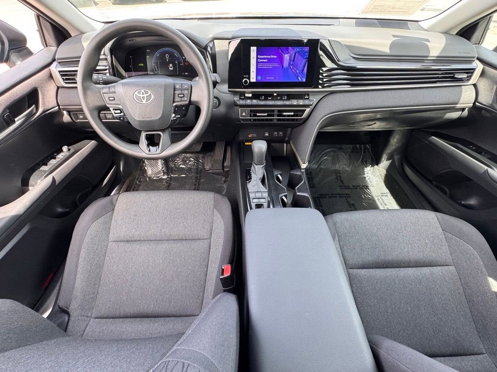 Used 2025 Toyota Camry LE w/ Convenience Package FWD image 27