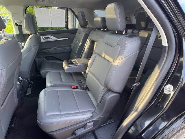 Certified 2025 Ford Explorer Active w/ Active Comfort Package AWD/4WD image 43