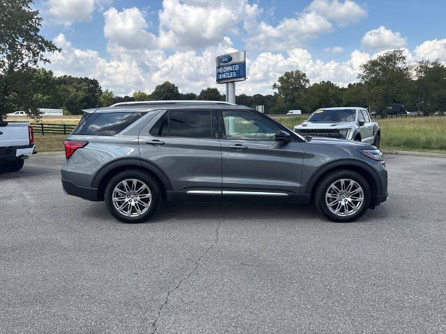 Certified 2025 Ford Explorer Platinum RWD image 4