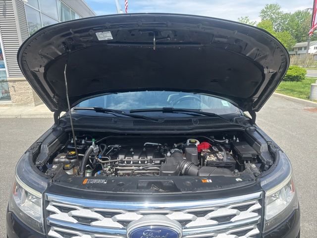 Certified 2019 Ford Explorer XLT w/ Equipment Group 202A AWD/4WD image 17