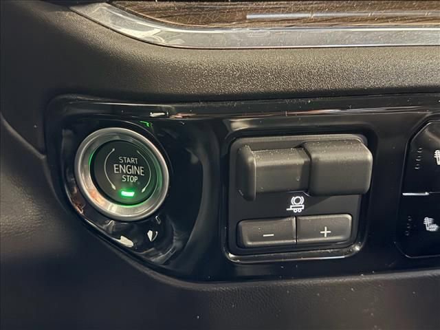 Used 2024 Chevrolet Silverado 3500 LT w/ Safety Package AWD/4WD image 19