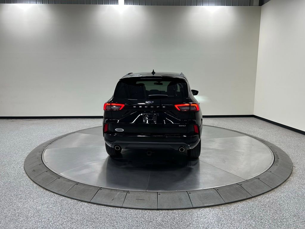 Certified 2024 Ford Escape ST-Line w/ Tech Pack #1 AWD/4WD image 7