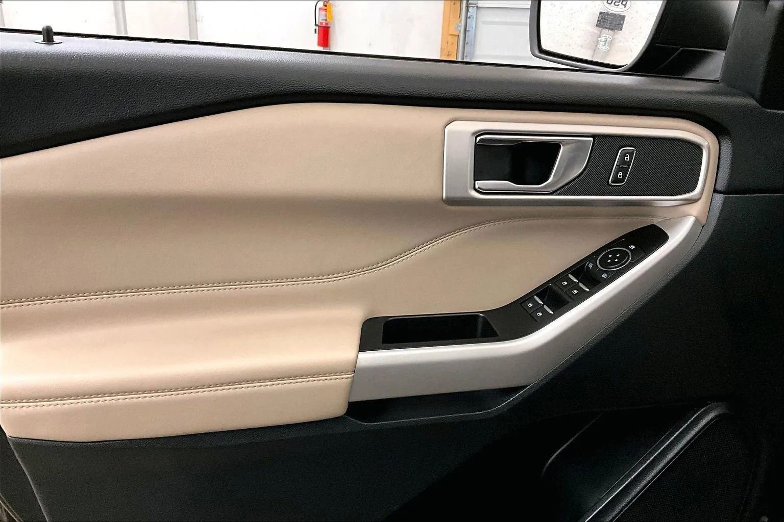 Certified 2021 Ford Explorer XLT w/ Equipment Group 202A image 22