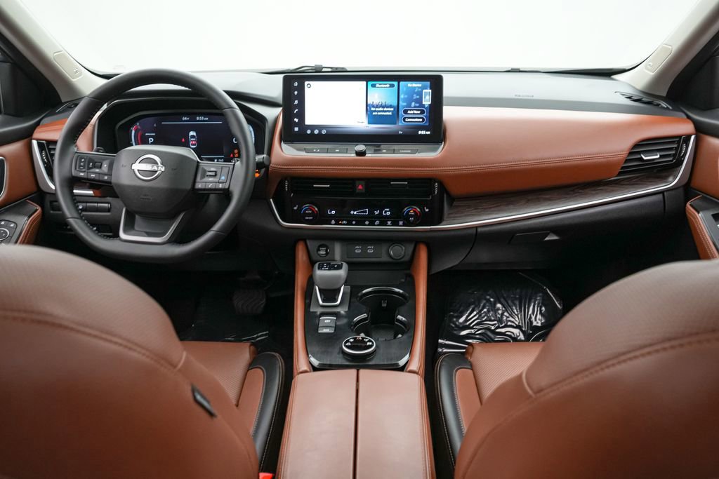 Used 2025 Nissan Rogue Platinum AWD/4WD image 14